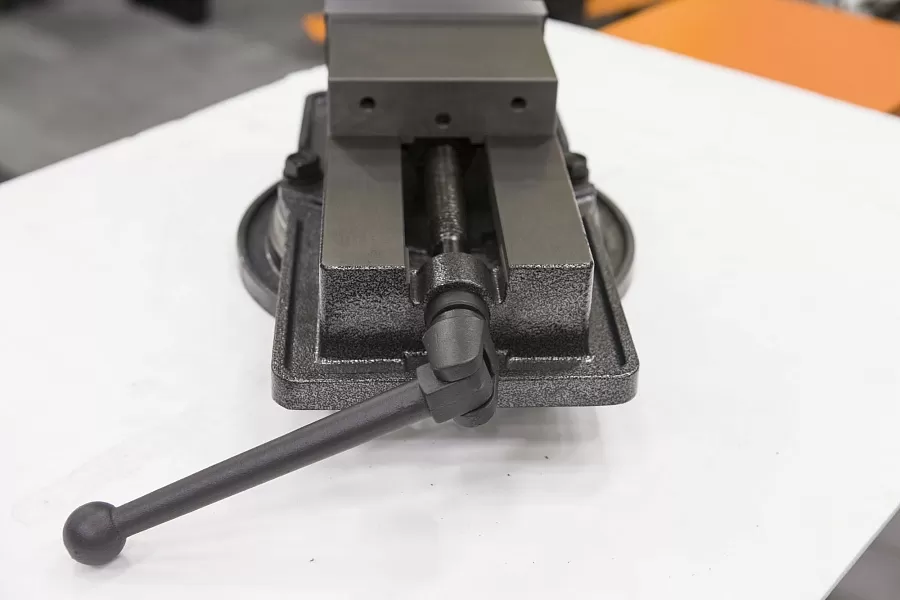 Тиски станочные Stalex QM16125