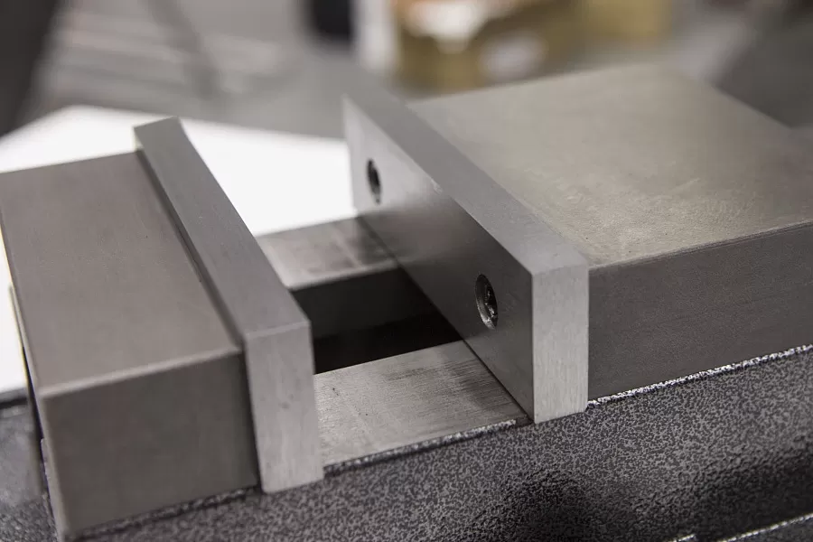 Тиски станочные Stalex QM16125