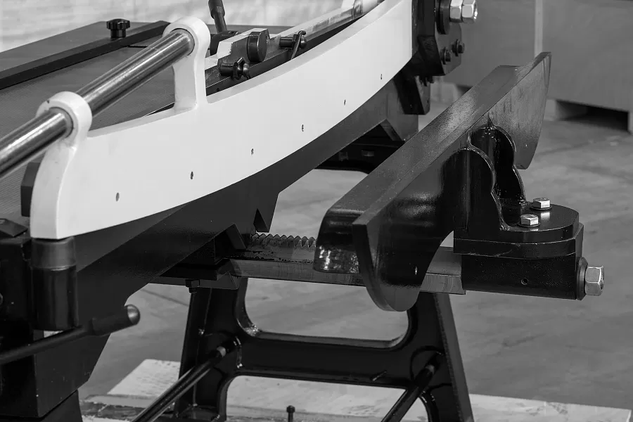 Гильотина ручная сабельного типа Stalex KHS-1000