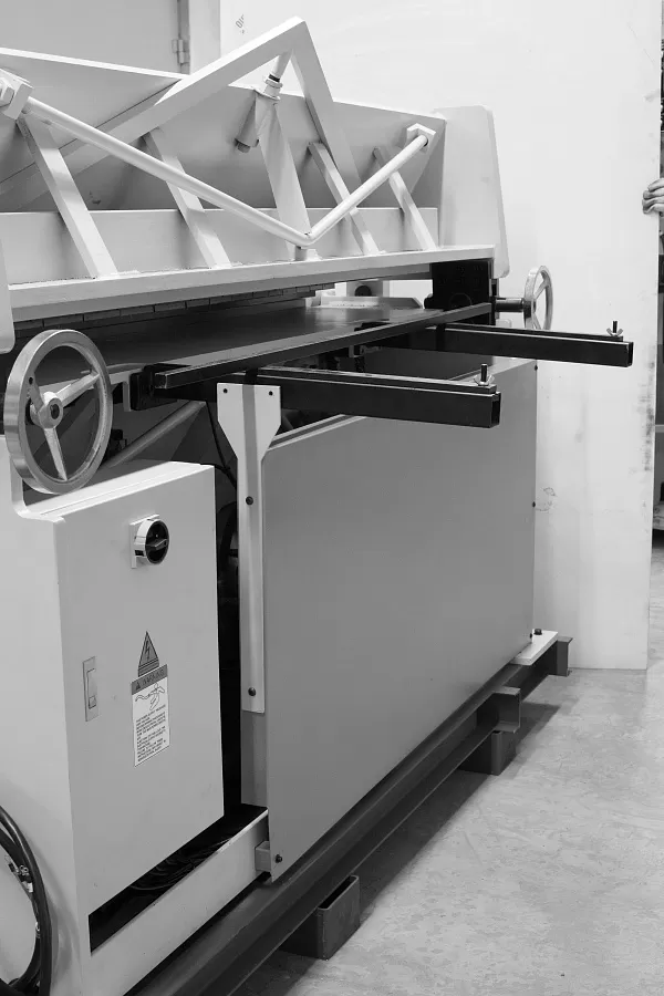 Станок листогибочный гидравлический Stalex HW1830x3.5