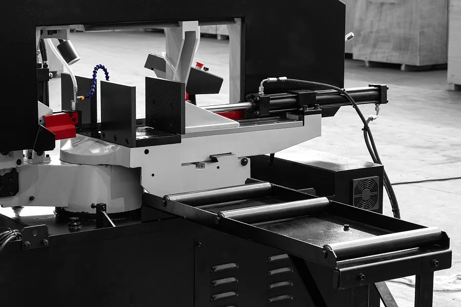 Гидравлический ленточнопильный станок Stalex BS460G-JC SERVO